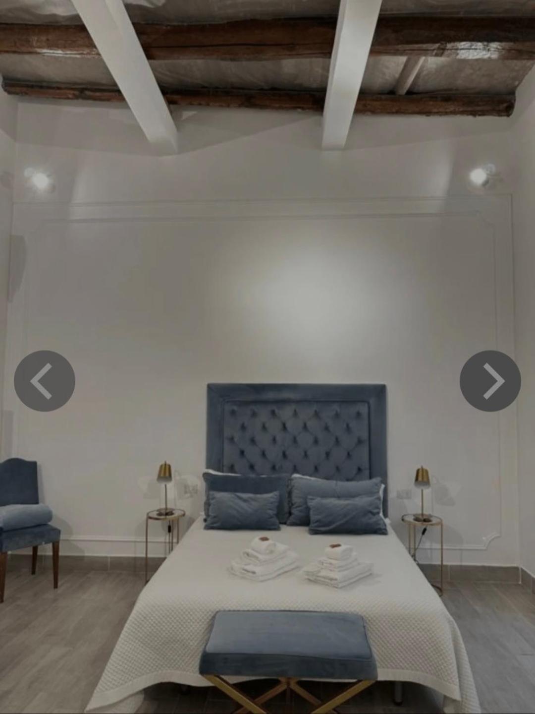 Maison Marinella Boutique Room Napoli Esterno foto